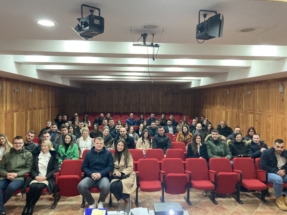 AC6391B2-8923-49A7-97C0-2729F7FA3842