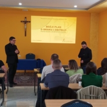 a1dcc6d5-2a83-4b28-8712-9ca55a290cf4