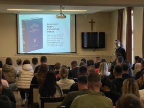 a2ce80fe-b4fe-441e-8eac-20f4ddea9a3f